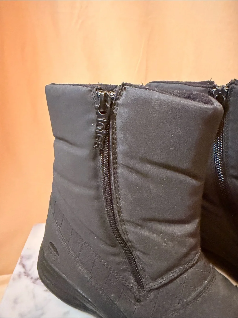 totes Black Insulated Side-Zip Winter Ankle Boots